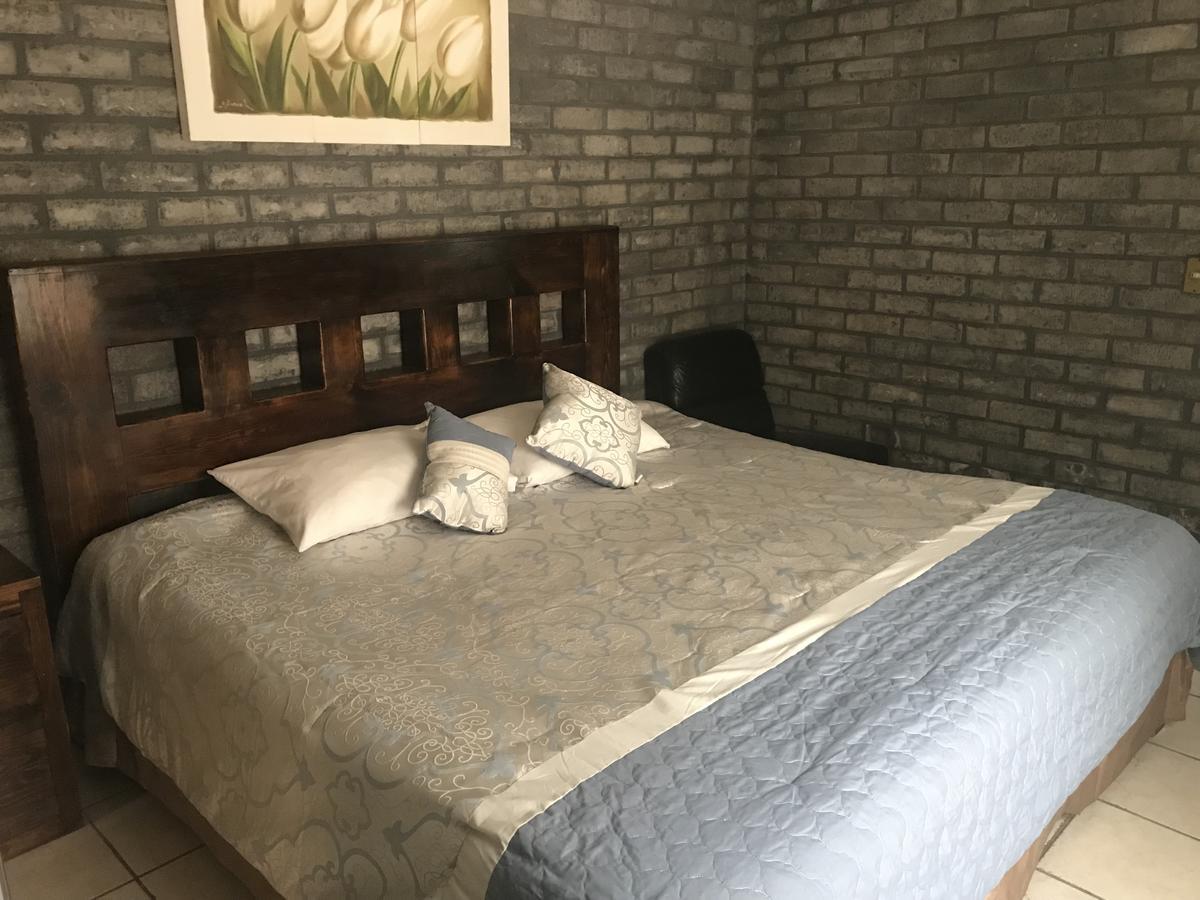 Oyo Hotel Suites Moctezuma Guadalajara Eksteriør bilde